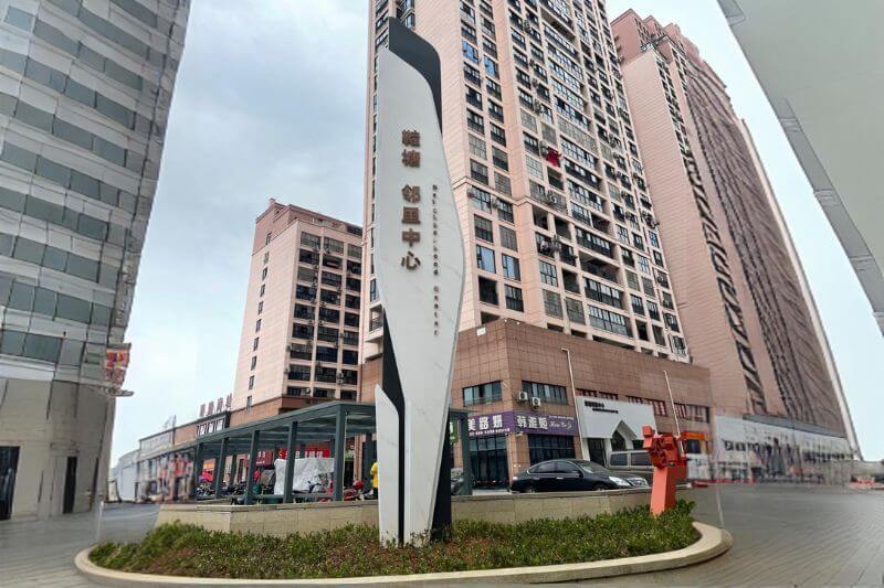 不銹鋼精神堡壘的高度該怎樣設定？藝通·藝術為您解析